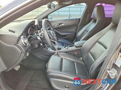 Zdjęcie 7 z 13 samochodu: 2018 MERCEDES-BENZ CLA 250 VIN:WDDSJ4EB6JN573938 - miniatura