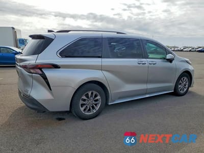 Trzecie zdjęcie samochodu z tyłu: 2023 TOYOTA SIENNA XLE VIN:5TDYRKEC3PS144026 - miniatura