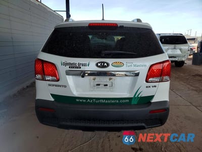 Zdjęcie 6 z 14 samochodu: 2013 KIA SORENTO EX VIN:5XYKU3A20DG317887 - miniatura