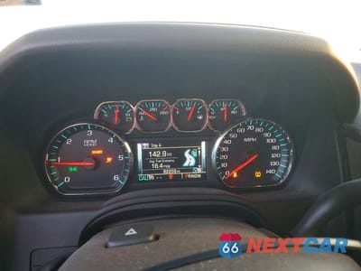 Zdjęcie 9 z 14 samochodu: 2015 CHEVROLET SUBURBAN C1500 LT VIN:1GNSCJKC2FR721669 - miniatura