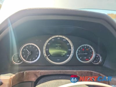 Zdjęcie 9 z 12 samochodu: 2011 MERCEDES-BENZ E 350 4MATIC VIN:WDDHF8HB0BA467847 - miniatura