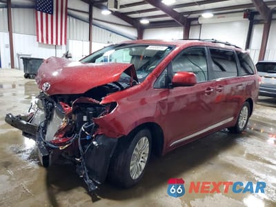2011 TOYOTA SIENNA XLE 8-PASSENGER 5TDYK3DC7BS139030 - główne zdjęcie licytacji z USA - miniatura