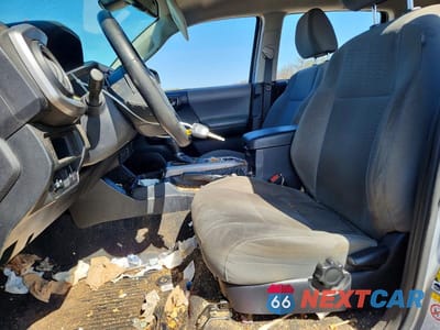 Zdjęcie 7 z 12 samochodu: 2019 TOYOTA TACOMA SR5 V6 VIN:3TMDZ5BN5KM055539 - miniatura