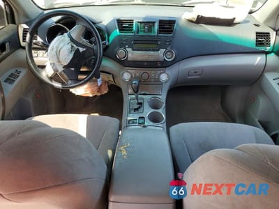 Zdjęcie 8 z 13 samochodu: 2008 TOYOTA HIGHLANDER SPORT VIN:JTEES43A182098155 - miniatura