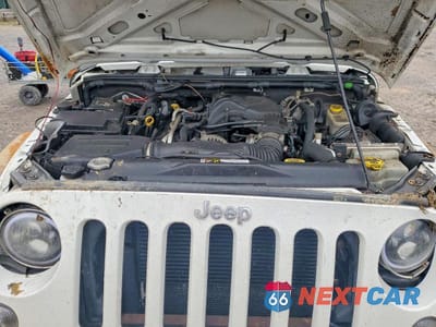 Zdjęcie 12 z 13 samochodu: 2016 JEEP WRANGLER UNLIMITED SPORT VIN:1C4BJWDG5GL342021 - miniatura
