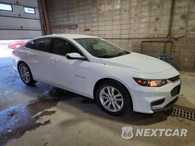Czwarte zdjęcie samochodu z boku: 2017 CHEVROLET MALIBU LT VIN:1G1ZE5ST4HF192179 - miniatura