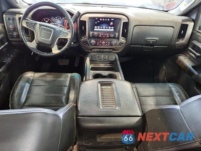 Zdjęcie 8 z 13 samochodu: 2016 GMC SIERRA K2500 DENALI VIN:1GT12UE81GF114102 - miniatura