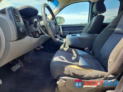 Zdjęcie 7 z 11 samochodu: 2010 GMC SIERRA C1500 SL VIN:1GTSCUEA6AZ125347 - miniatura