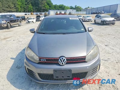 Piąte zdjęcie samochodu w środku: 2011 VOLKSWAGEN GTI VIN:WVWHD7AJ6BW139489 - miniatura