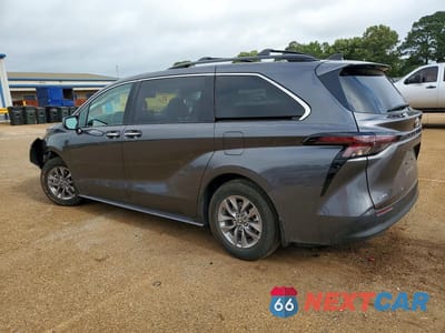 Drugie zdjęcie samochodu z przodu: 2025 TOYOTA SIENNA XLE 8-PASSENGER VIN:5TDYRKEC1SS257109 - miniatura