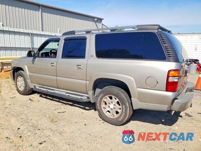 Drugie zdjęcie samochodu z przodu: 2002 CHEVROLET SUBURBAN K1500 VIN:3GNFK16Z22G335833 - miniatura