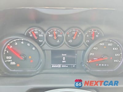 Zdjęcie 9 z 11 samochodu: 2025 CHEVROLET SILVERADO K1500 CUSTOM VIN:3GCPKBEK9SG140738 - miniatura