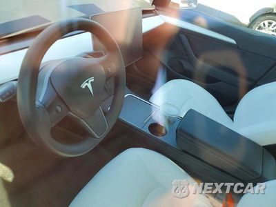 Zdjęcie 8 z 12 samochodu: 2021 TESLA MODEL 3 VIN:5YJ3E1EA7MF018492 - miniatura