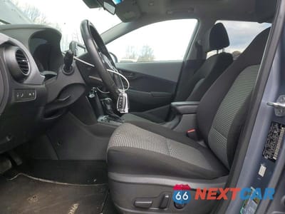 Zdjęcie 7 z 12 samochodu: 2018 HYUNDAI KONA SEL VIN:KM8K6CAA9JU149982 - miniatura