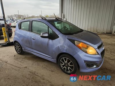 Czwarte zdjęcie samochodu z boku: 2014 CHEVROLET SPARK 2LT VIN:KL8CF6S94EC467379 - miniatura