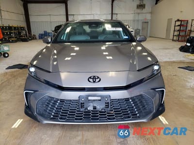 Piąte zdjęcie samochodu w środku: 2025 TOYOTA CAMRY SE VIN:4T1DAACK6SU567225 - miniatura
