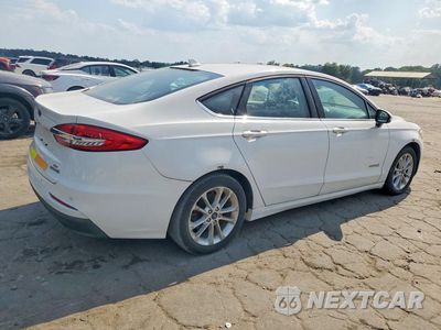 Trzecie zdjęcie samochodu z tyłu: 2019 FORD FUSION SE VIN:3FA6P0LU1KR124792 - miniatura