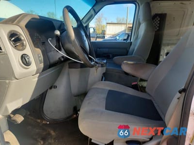 Zdjęcie 7 z 13 samochodu: 2013 FORD ECONOLINE E250 VAN VIN:1FTNE2EW7DDB28007 - miniatura