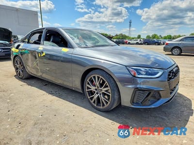 Czwarte zdjęcie samochodu z boku: 2021 AUDI S4 PREMIUM PLUS VIN:WAUB4AF49MA086435 - miniatura