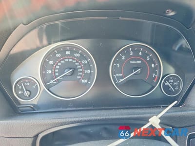 Zdjęcie 9 z 12 samochodu: 2018 BMW 330 XI VIN:WBA8D9G50JNU67093 - miniatura
