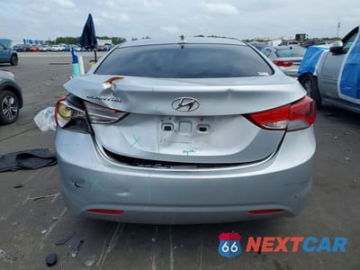 Zdjęcie 6 z 12 samochodu: 2012 HYUNDAI ELANTRA GLS VIN:5NPDH4AE4CH076940 - miniatura