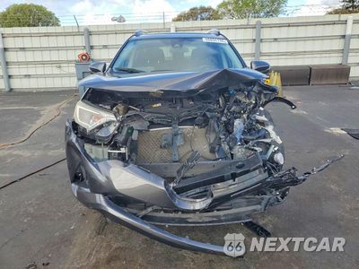 Piąte zdjęcie samochodu w środku: 2018 TOYOTA RAV4 XLE VIN:JTMWFREV7JJ188349 - miniatura