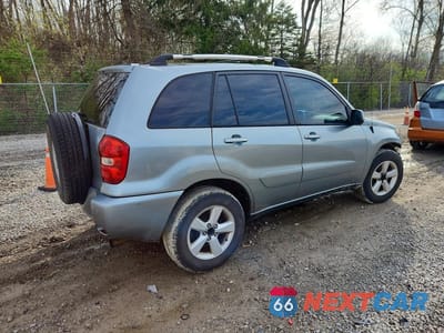 Trzecie zdjęcie samochodu z tyłu: 2005 TOYOTA RAV4 BASE VIN:JTEGD20V850079236 - miniatura