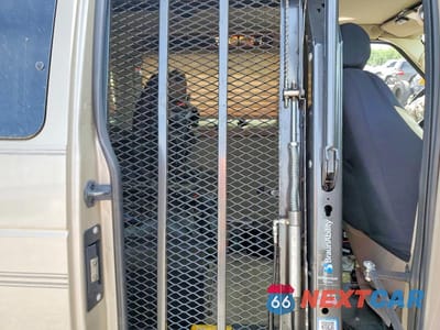 Zdjęcie 11 z 13 samochodu: 2013 FORD ECONOLINE E150 VAN VIN:1FTNE1EL1DDA88121 - miniatura