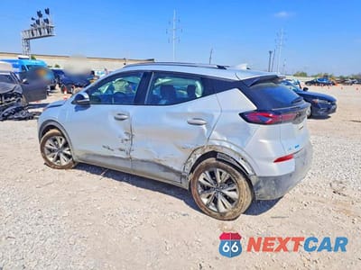Drugie zdjęcie samochodu z przodu: 2023 CHEVROLET BOLT EUV LT VIN:1G1FY6S03P4188804 - miniatura