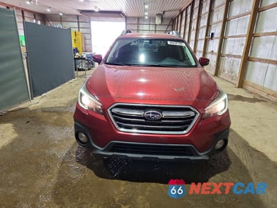 Piąte zdjęcie samochodu w środku: 2018 SUBARU OUTBACK 2.5I PREMIUM VIN:4S4BSAFC8J3397415 - miniatura