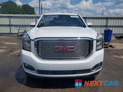 Piąte zdjęcie samochodu w środku: 2015 GMC YUKON DENALI VIN:1GKS1CKJ0FR687700 - miniatura