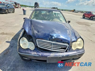 Piąte zdjęcie samochodu w środku: 2004 MERCEDES-BENZ C 240 SPORTWAGON 4MATIC VIN:WDBRH81J54F452372 - miniatura