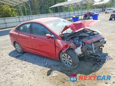Czwarte zdjęcie samochodu z boku: 2017 HYUNDAI ACCENT SE VIN:KMHCT4AE8HU265867 - miniatura