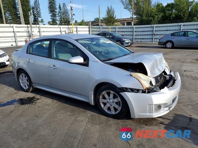 Czwarte zdjęcie samochodu z boku: 2012 NISSAN SENTRA 2.0 VIN:3N1AB6AP3CL714017 - miniatura