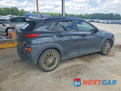 Trzecie zdjęcie samochodu z tyłu: 2020 HYUNDAI KONA SEL VIN:KM8K22AA3LU411830 - miniatura