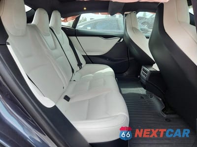 Zdjęcie 10 z 12 samochodu: 2018 TESLA MODEL S VIN:5YJSA1E21JF262702 - miniatura
