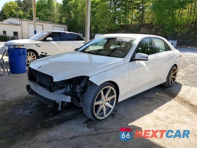 2016 MERCEDES-BENZ E 350 WDDHF5KB8GB244819 - główne zdjęcie licytacji z USA - miniatura