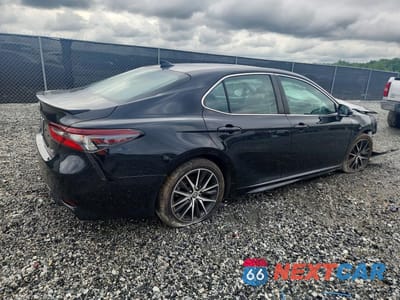 Trzecie zdjęcie samochodu z tyłu: 2023 TOYOTA CAMRY SE VIN:4T1G11AKXPU759495 - miniatura