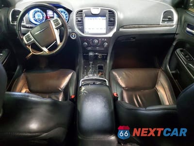 Zdjęcie 8 z 12 samochodu: 2011 CHRYSLER 300 LIMITED VIN:2C3CA5CG0BH579879 - miniatura