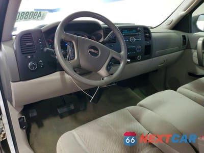 Zdjęcie 8 z 12 samochodu: 2011 GMC SIERRA K1500 SLE VIN:1GTR2VE31BZ460655 - miniatura