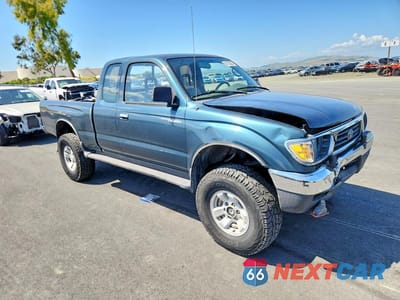 Czwarte zdjęcie samochodu z boku: 1995 TOYOTA TACOMA XTRACAB VIN:4TAVN73F7SZ058598 - miniatura