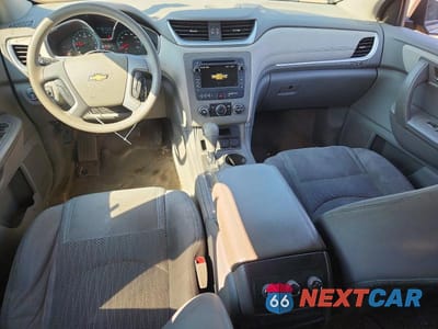 Zdjęcie 8 z 14 samochodu: 2017 CHEVROLET TRAVERSE LS VIN:1GNKRFKD9HJ313031 - miniatura