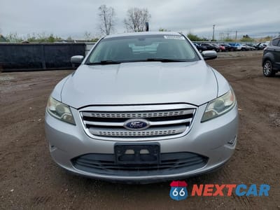 Piąte zdjęcie samochodu w środku: 2010 FORD TAURUS SEL VIN:1FAHP2EW4AG163949 - miniatura