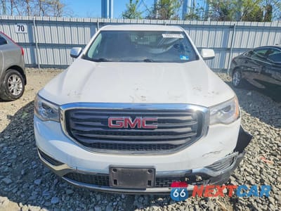 Piąte zdjęcie samochodu w środku: 2018 GMC ACADIA SLE VIN:1GKKNKLA0JZ197747 - miniatura