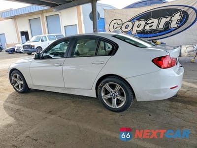 Drugie zdjęcie samochodu z przodu: 2015 BMW 320 I VIN:WBA3B1C57FK136110 - miniatura