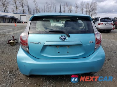 Zdjęcie 6 z 12 samochodu: 2014 TOYOTA PRIUS C FOUR VIN:JTDKDTB38E1067338 - miniatura