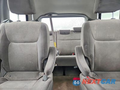 Zdjęcie 10 z 13 samochodu: 2010 TOYOTA SIENNA LE VIN:5TDJK4CC3AS032290 - miniatura