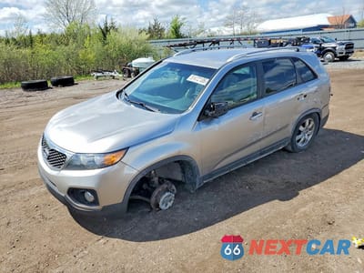 2012 KIA SORENTO LX 5XYKT3A68CG299997 - główne zdjęcie licytacji z USA - miniatura