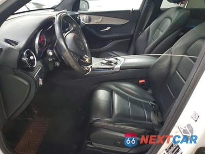 Zdjęcie 7 z 11 samochodu: 2019 MERCEDES-BENZ GLC 300 4MATIC VIN:WDC0G4KB0KF622013 - miniatura