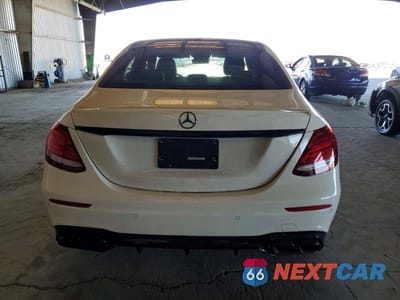 Zdjęcie 6 z 12 samochodu: 2018 MERCEDES-BENZ E 300 VIN:WDDZF4JB0JA309563 - miniatura